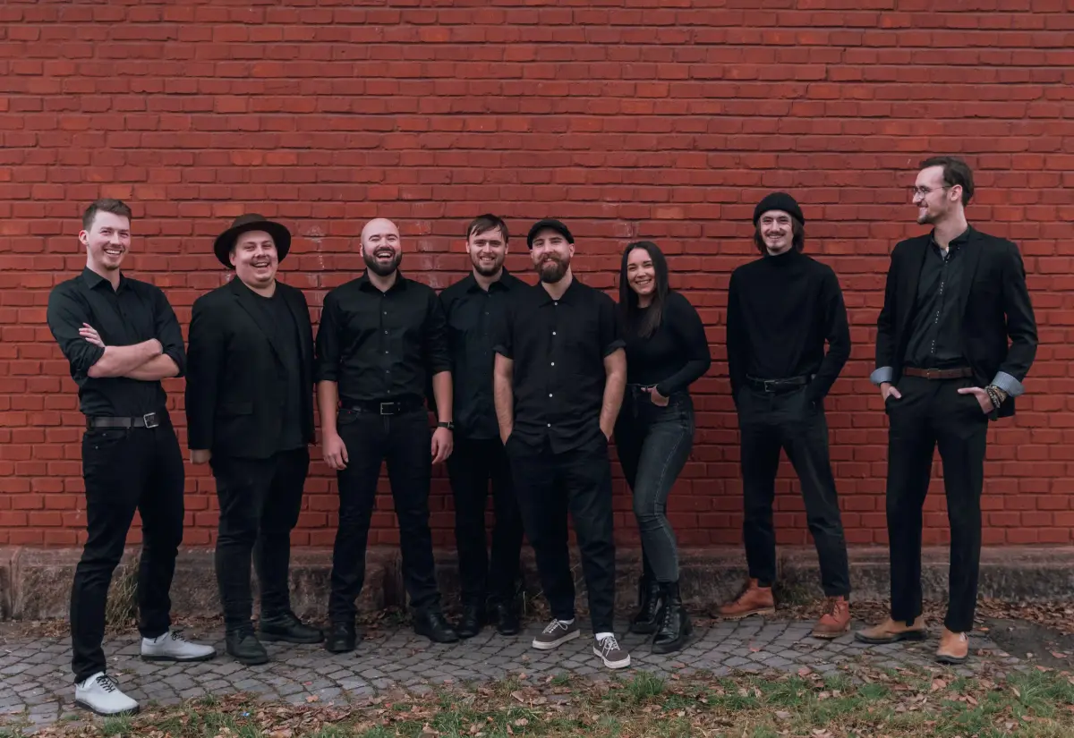 Svatební kapela Fousy s hosty na akci